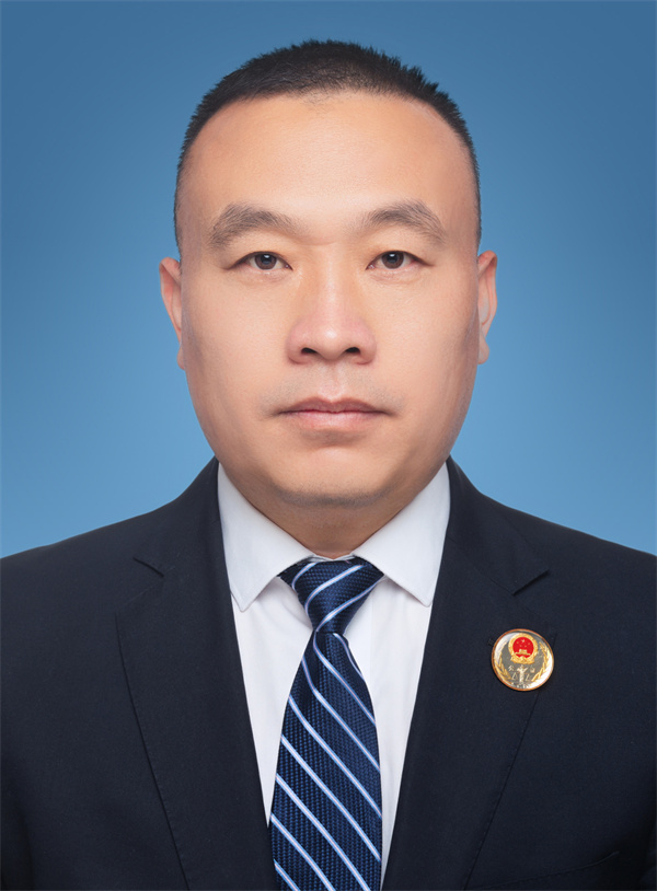 王鋼（組織委員、行政部長(zhǎng)）