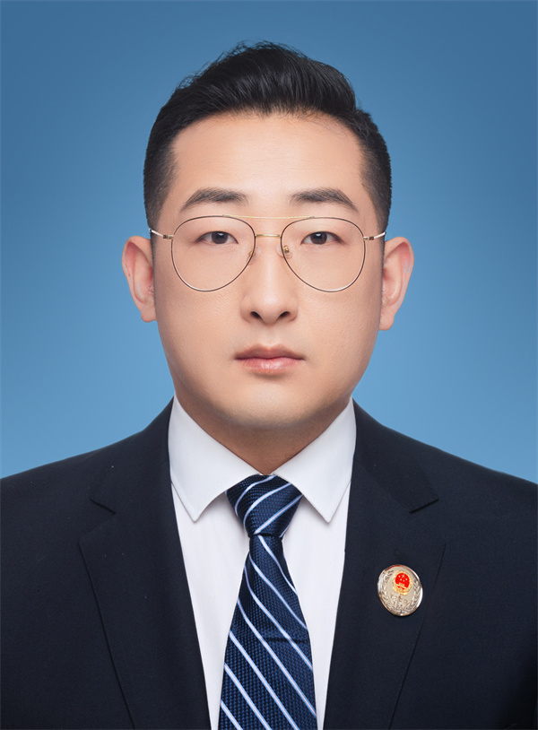 劉?。üC員助理）